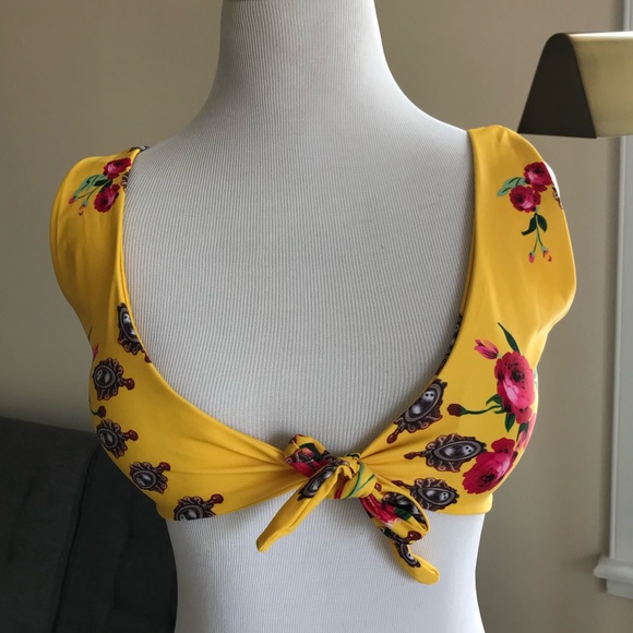 NWT Knotted Bikini top and bottom  - Picture 6 of 8